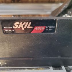 Router Table With Bit Sets Included