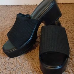 Cuccoo Block Heels Black