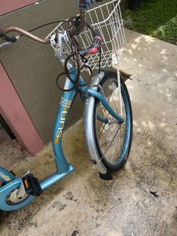 Sun Cruiser Bike with Front Basket