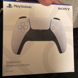Ps5 Remote With Box And Everything 