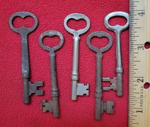 Old skeleton keys