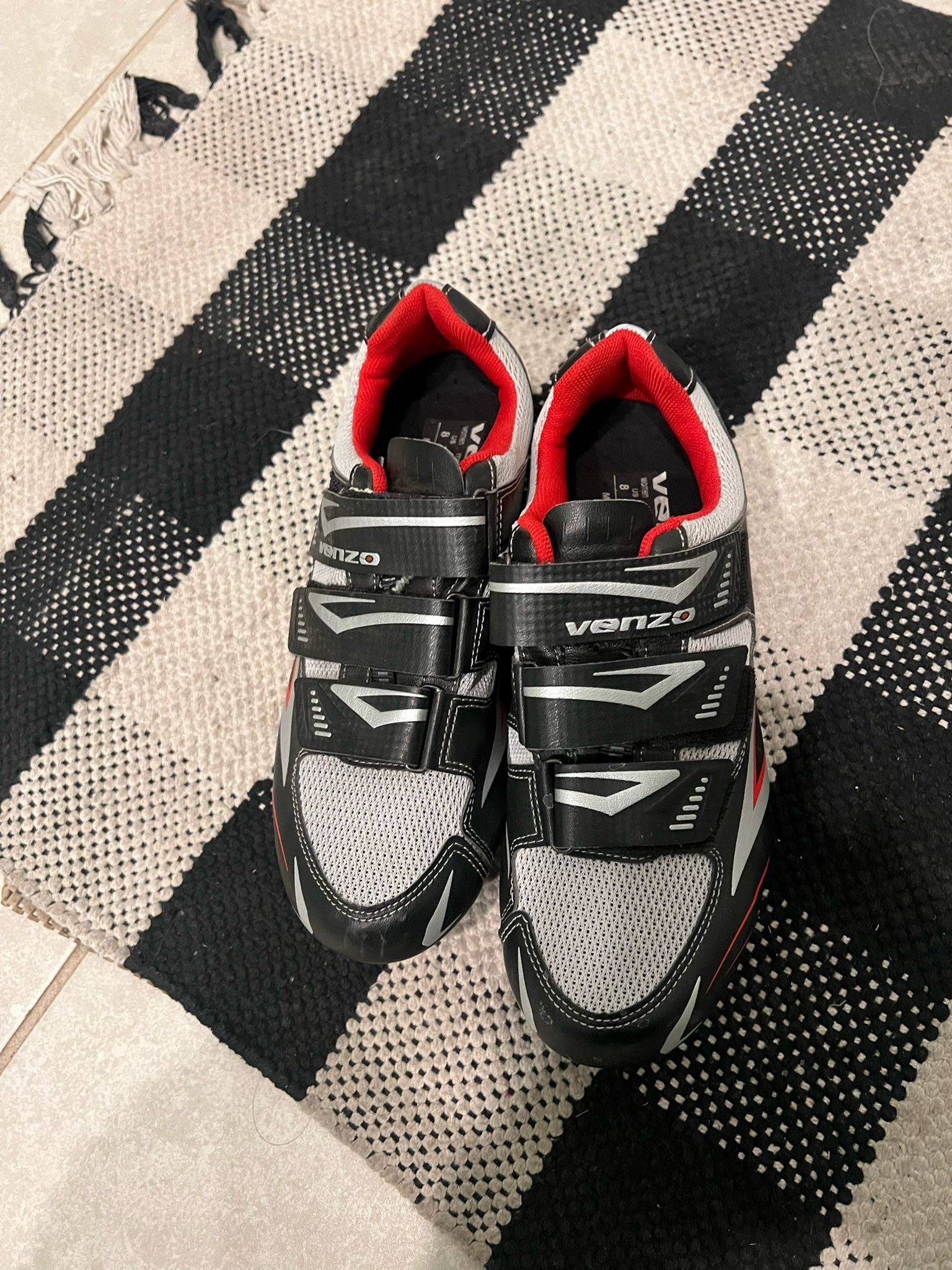Venzo Cycle Shoe - Black and Red 8 womens