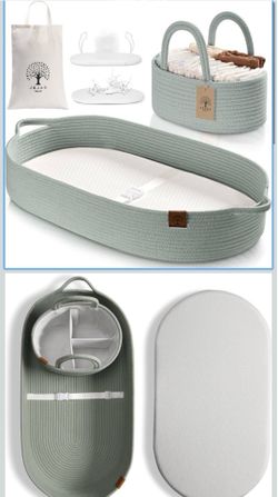 J & Joo baby co bassinet