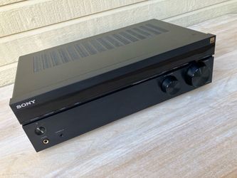 Sony STRDH190 2-ch Receiver. High resolution sound, Phono input, Bluetooth. New, open box item.
