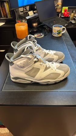 Size 16 Nike Retro Air Jordan 6 Tennis Shoes
