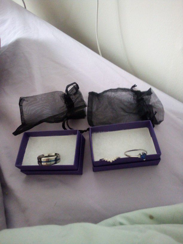 His And Her Wedding Set