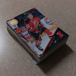 Hockey Trading Cards,  Good Condition.  PLEASE CHECK OUT ALL MY OFFERS.  THANK YOU 😊 