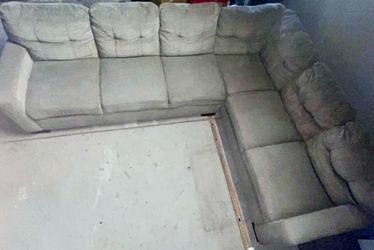 L-SHAPE SECTIONAL SOFA