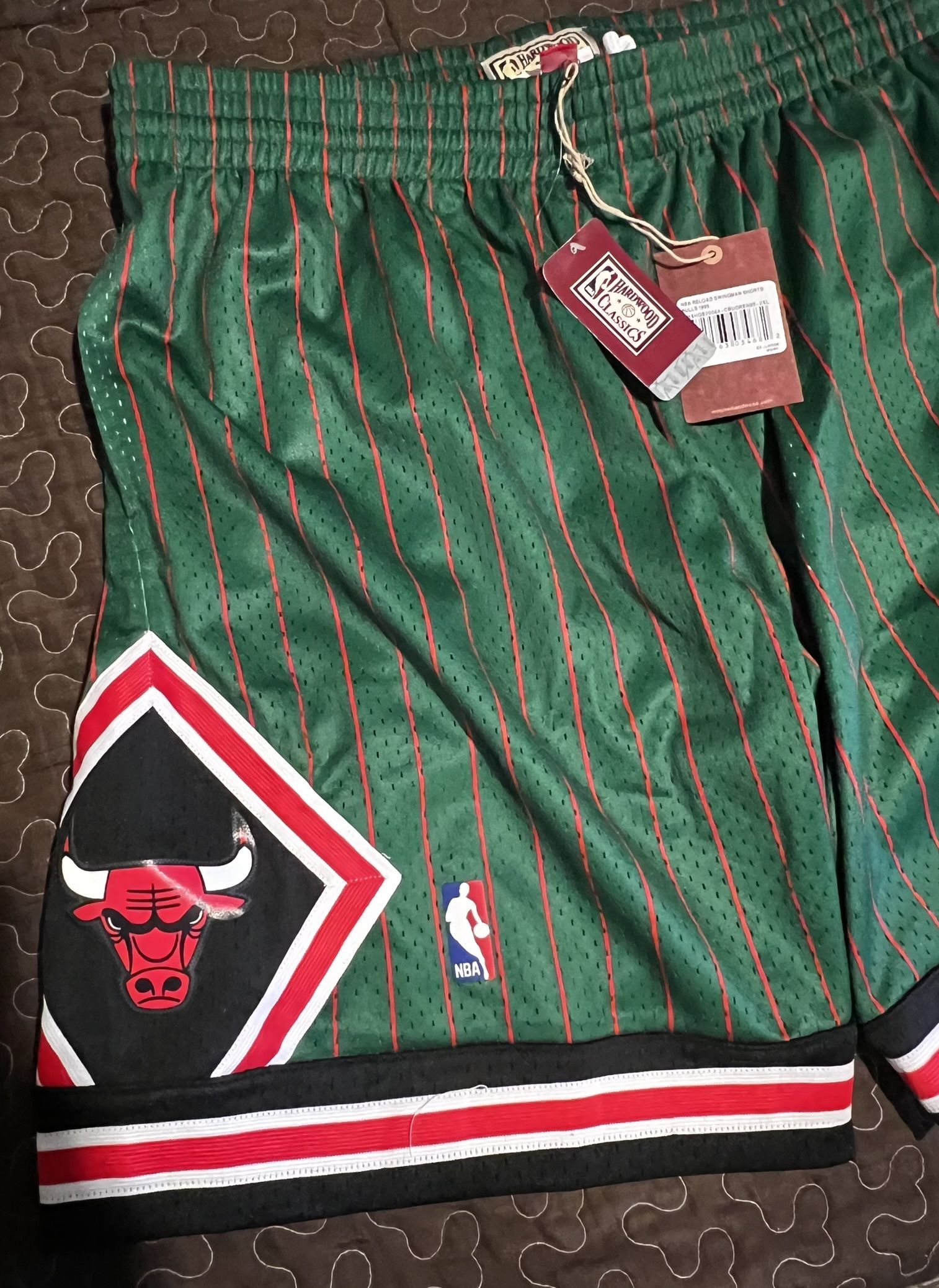 Chicago Bulls 2XL Mitchell and Ness (New)