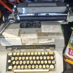 Antique Typewriter 