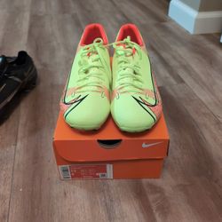 Nike Vapor 14 Academy FG/MG Men's 7.5