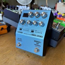 Boss MD-200 Modulation Multi-Effect Delay Chorus Tremolo Wah Phaser
