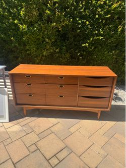 Mid-Century Dresser “Main Line”