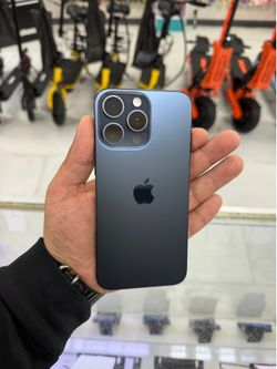 iPhone 15 Pro Max Unlocked 256GB! Finance for $50 down payment!!