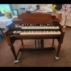 1954 Hammond B2 organ With 145 Leslie speaker