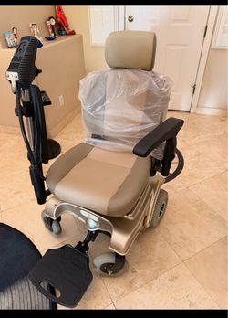 Electric Powered Chair-Needs Batteries
