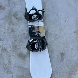 142cm Ride Snowboard