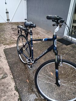 29"Schwin Fremont Hybrid Read Description 