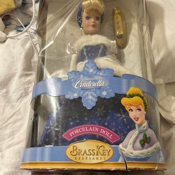 2004 Snowflake Cinderella Keepsake doll
