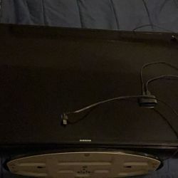 41 inch samsung TV with roku system comes withs all cables works perfectly 