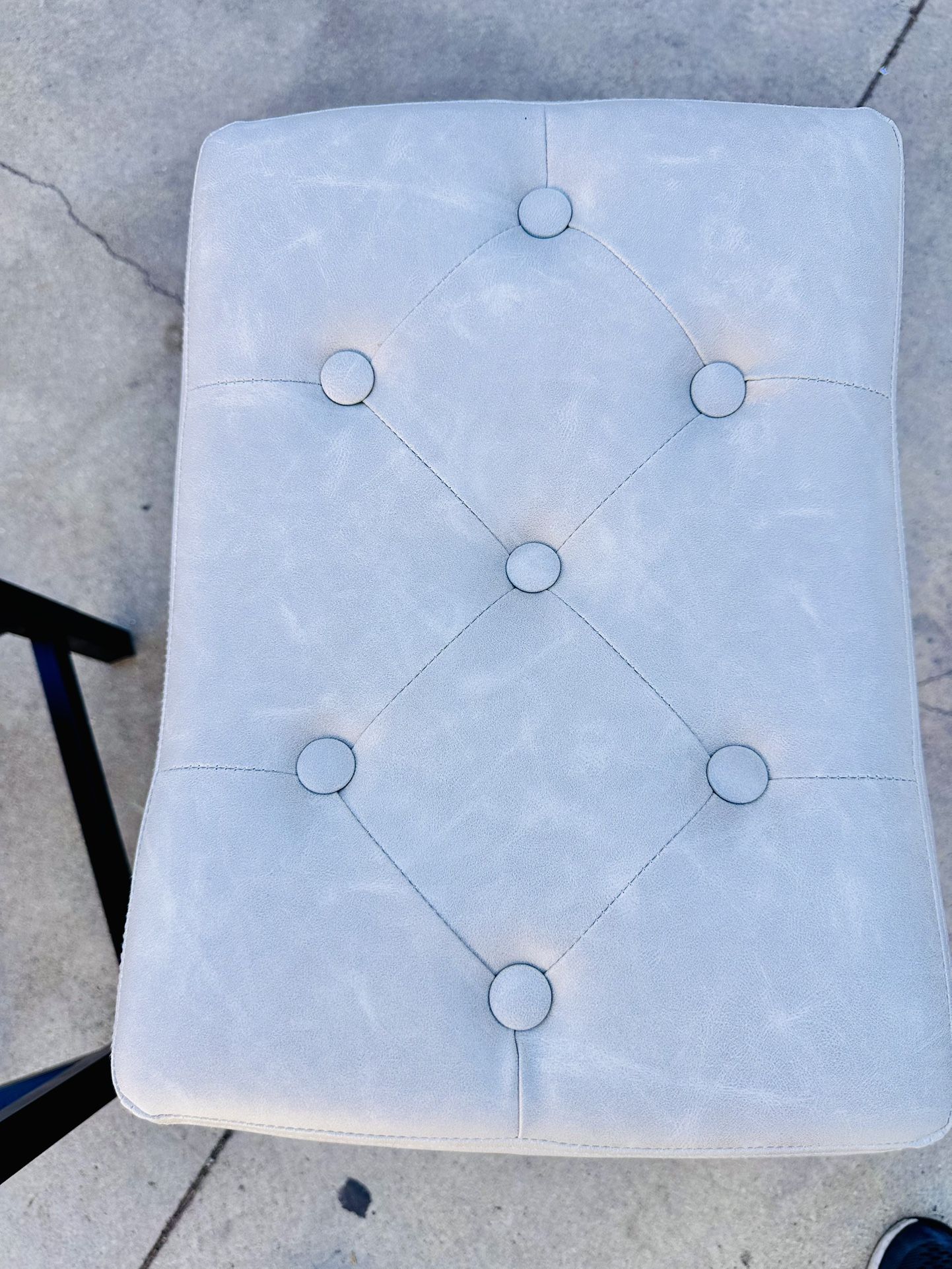 24” In Counter Height Bar Stool  X2