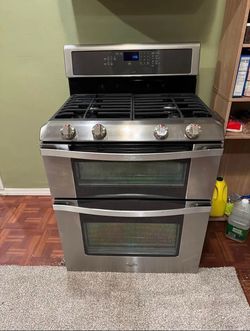 Gas stove