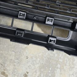 Ford F250 Super Duty Grill (Oem)