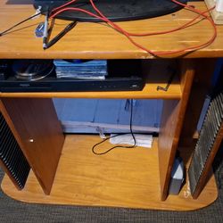 Entertainment center