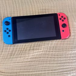 Nintendo Switch 