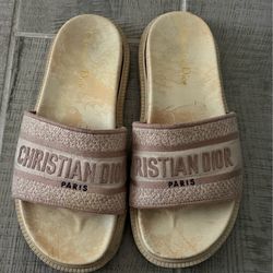 Christian Dior  Paris