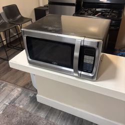 Oster Microwave For Sale 