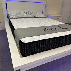 White Modern Bedroom Set (Bed, Dresser, Mirror, Nightstand) /P