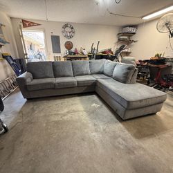 Gray Sectional Sofa w/ Chaise – Firm Cushions