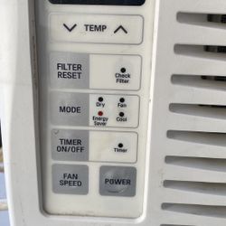 Window/Wall AC Units