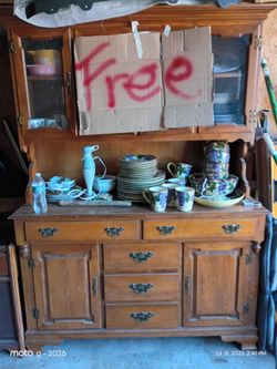 Solid wood hutch stereo turntable needs new tube