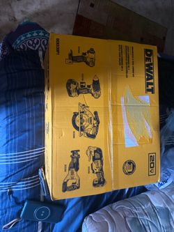 DEWALT 20V Brushless 5-Tool Combo Kit