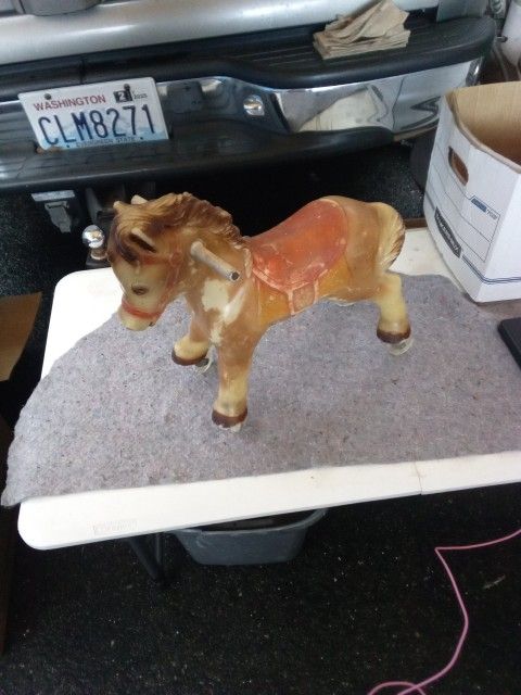 Vintage 1963 Blazon INC Blow Mold Hard Plastic. 17" Ride On Horse.