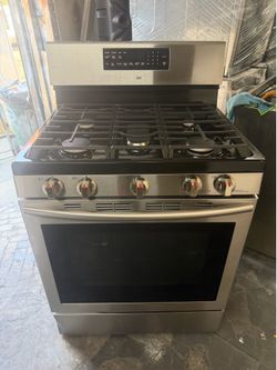 Samsung stove 30 wide 5 burners