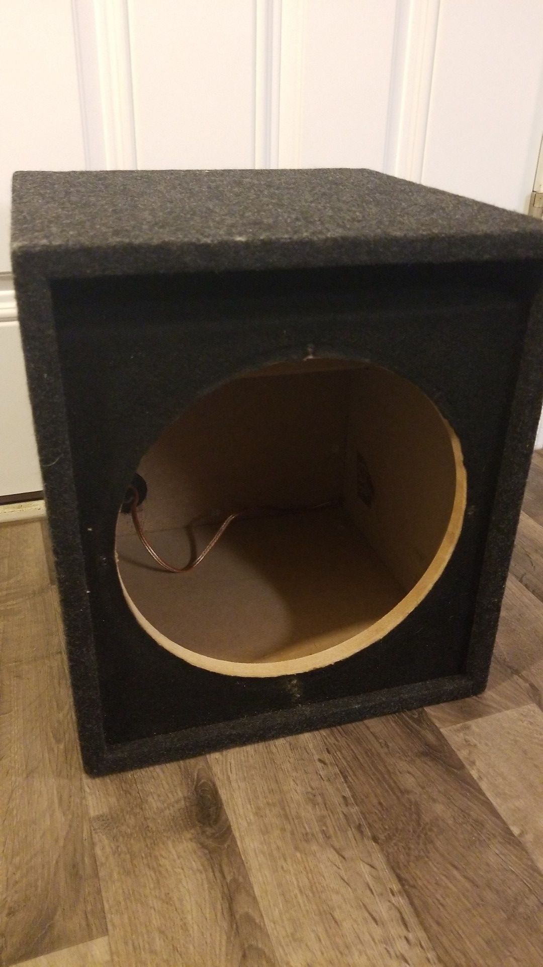 Subwoofer box 12"