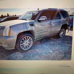 Parting Out 08 Escalad