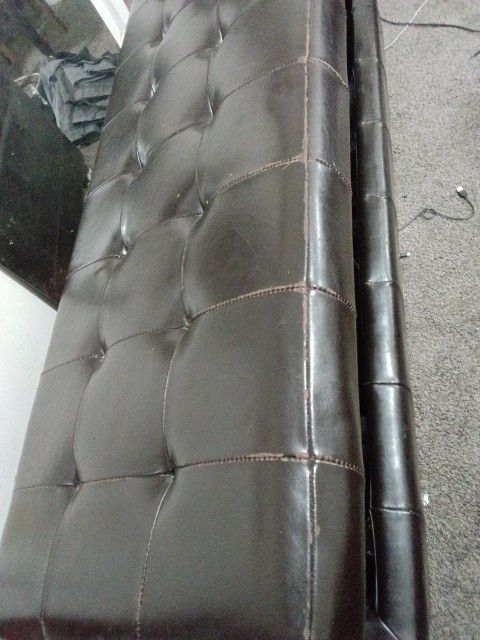 Storage Ottoman Used But Great Shape 