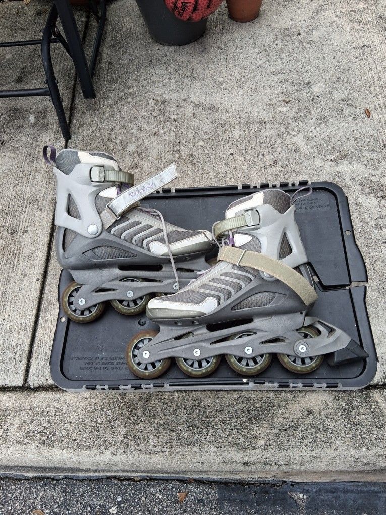 Rollerblading Women's Size 8W. Incline Skates.