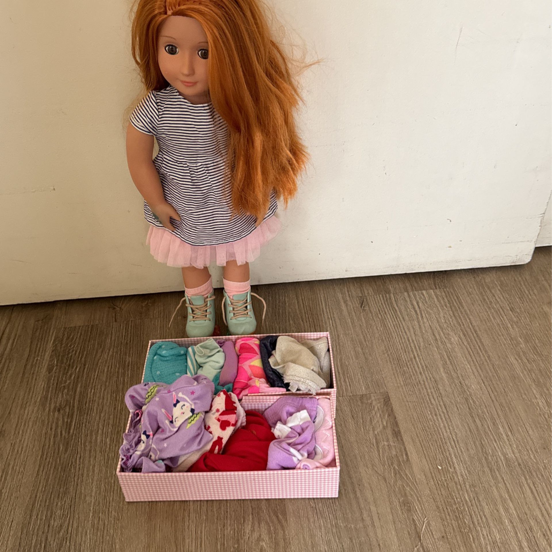 American Doll , Clothes And Accessories 