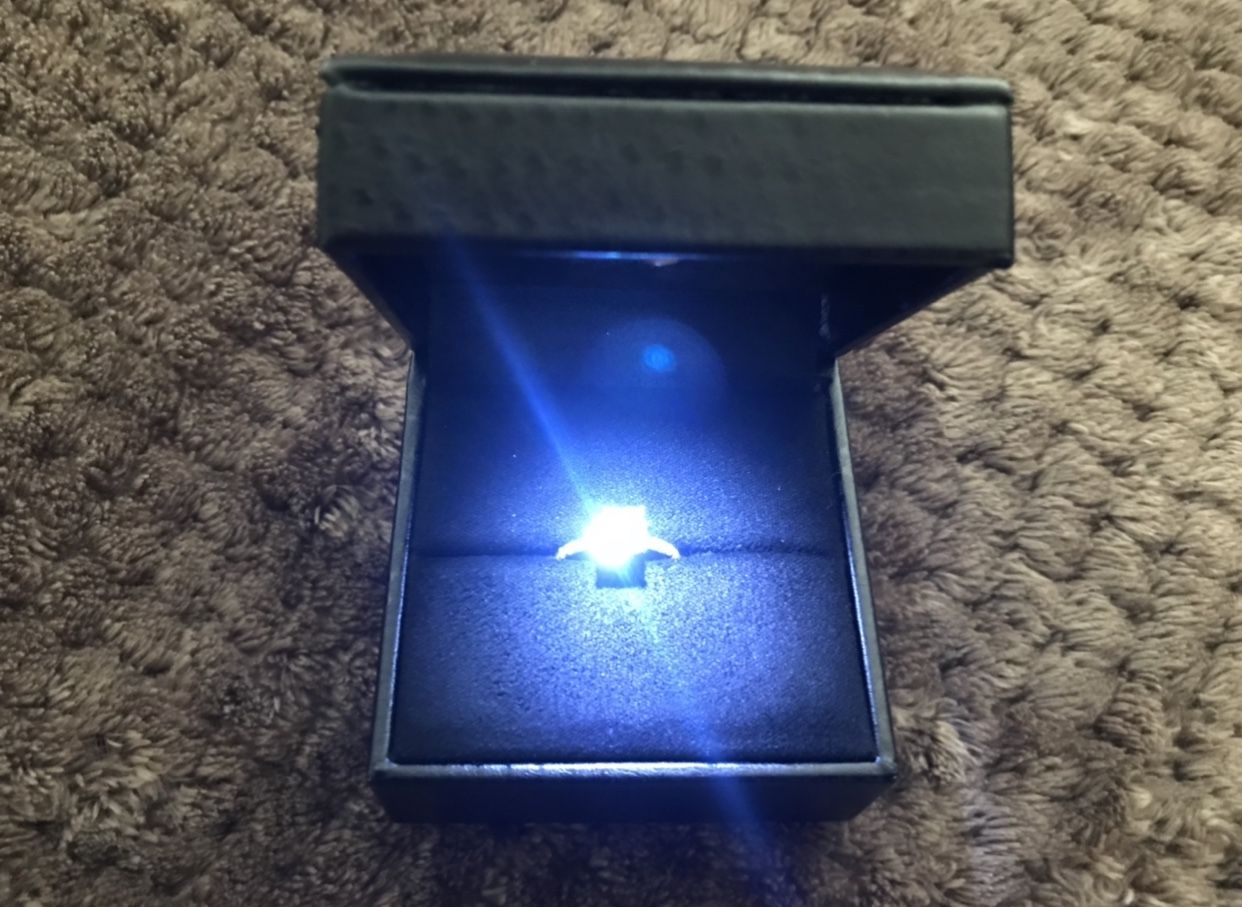 BLUE DIAMOND - Incredible Blue Diamond Ring