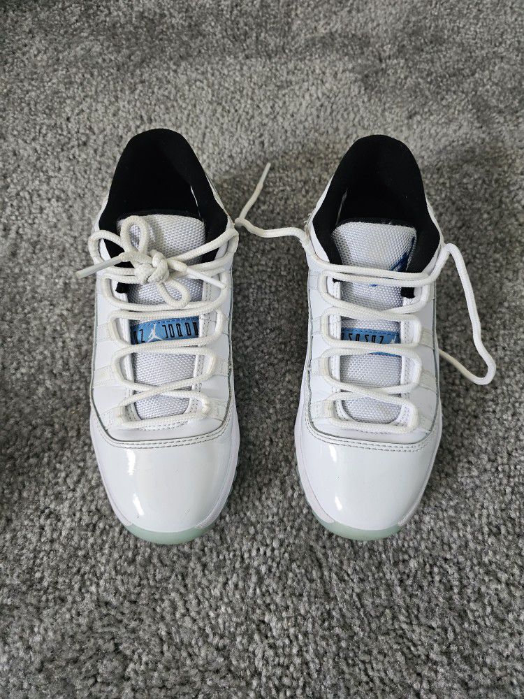 Nike Air Jordan 11 Retro Low White Legend Blue Size 2y