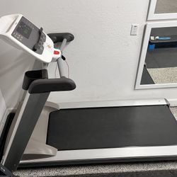 Precor 9.31 Treadmill