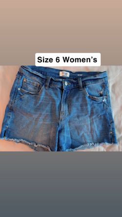 Size 6 shorts women’s