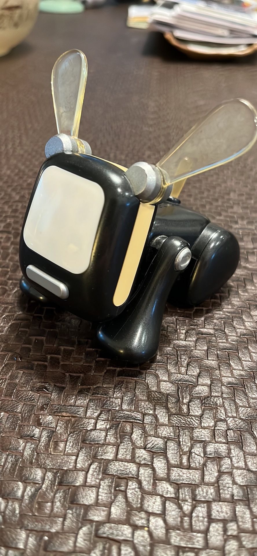 2005 C-015C I-Dog Toy Hasbro SEGA Dark Grey Music Player