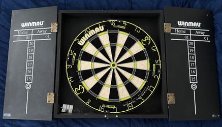 Winmau Michael Van Gerwen Dart Board W/ Cabinet