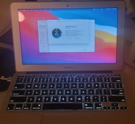 macbook air 11 inch early 2015 i7 2.2ghz 500GB SSD.8GB RAM